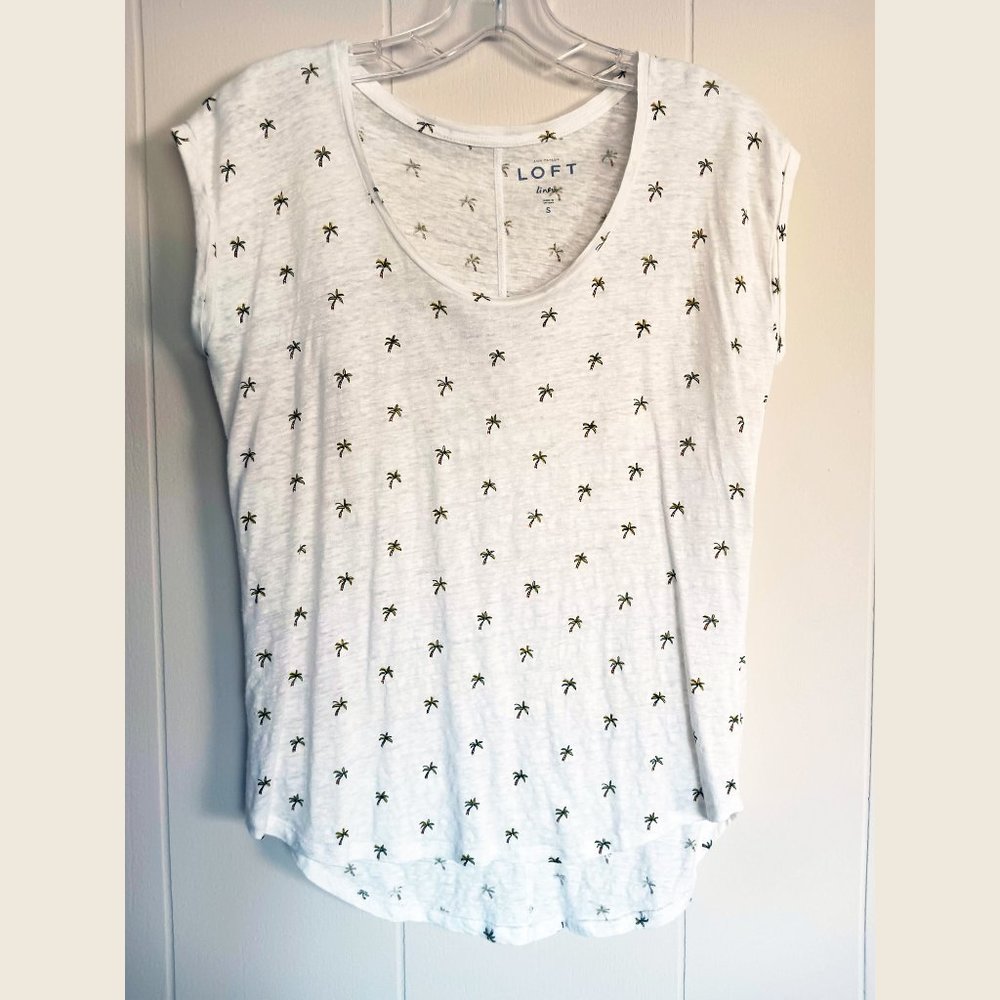 LOFT 100% linen T-Shirt with Palm Trees Size S